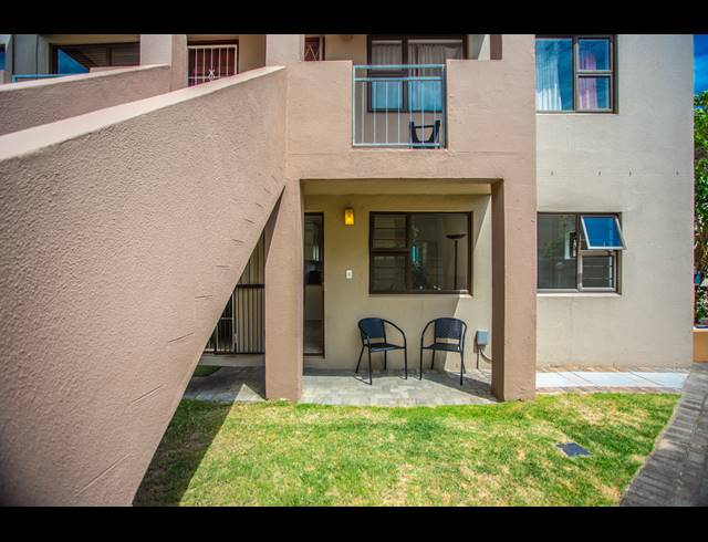 2 BEDROOM APARTMENT RENTED IN GROENVALLEI